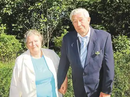 Anneliese und Carl Habben feiern das seltene Fest der diamantenen Hochzeit.