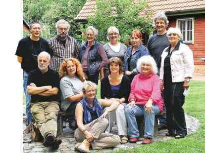 Sieben K&uuml;nstler aus der Partnergemeinde De Marne sind zum k&uuml;nstlerischen Austausch in D&ouml;tlingen. Der Aufenthalt dauert vier Wochen.
