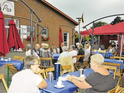 Am Sonntag startete das neue Caf&eacute; mitten im Brettorfer Gewerbegebiet in der N&auml;he des Bahnhofs.