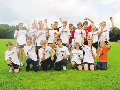 Und zur Belohnung ein Eis: Die Leichtathleten der Auswahl des Kreises Cloppenburg setzten sich beim Kreisvergleichs-Kampf in Oldenburg durch.