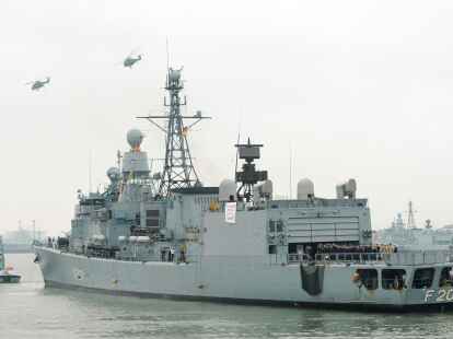Die Fregatte &bdquo;Bremen&ldquo; kehrt am Sonnabend von ihrem viermonatigen Atalanta-Einsatz in den Marinest&uuml;tzpunkt Wilhelmhaven zur&uuml;ck.