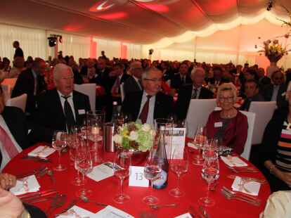 Die Firma Wernsing in Addrup hat am Freitag ihr 50-j&auml;hriges Bestehen mit einem bunten Programm gefeiert.