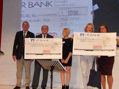 Die Firma Wernsing in Addrup hat am Freitag ihr 50-j&auml;hriges Bestehen mit einem bunten Programm gefeiert.