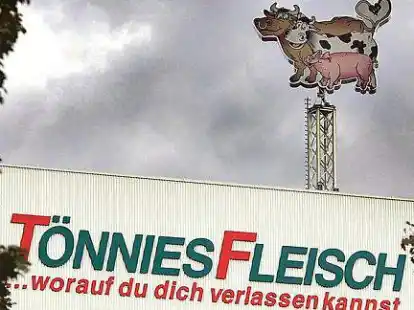 Dunkle Wolken &uuml;ber dem Familienbetrieb: Firmenzentrale der T&ouml;nnies-Gruppe in Rheda-Wiedenbr&uuml;ck