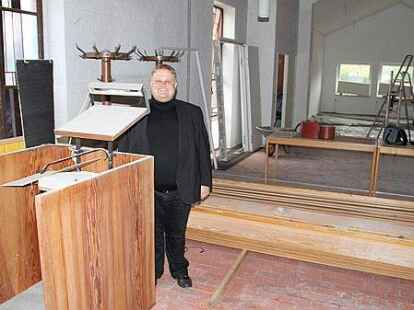 Noch ist die Kirche eine Baustelle, aber zum 11. November ist alles fertig, ist Pastor Oliver D&uuml;rr sicher.