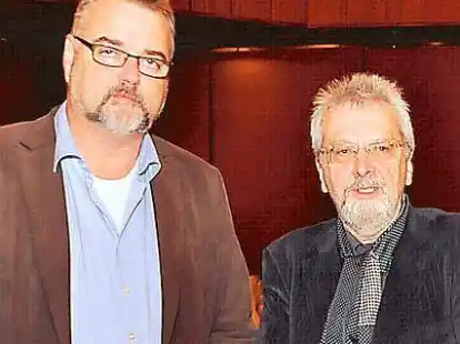 Zu Gast bei der Loge Fresenia: Volker F. Schmidt (rechts neben J&ouml;rg Reents), der mit Sodastream Millionen verdiente und diese wieder verspielte