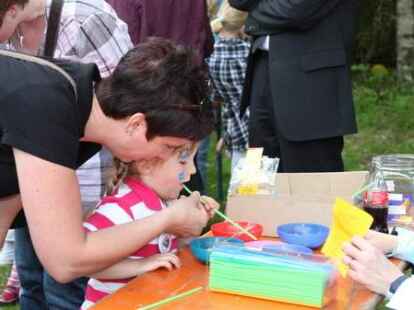 365 Kinder nahmen an dem Spieleprogramm teil. Im Anschluss gab es die Kinderk&ouml;nigs-Kr&ouml;nung.