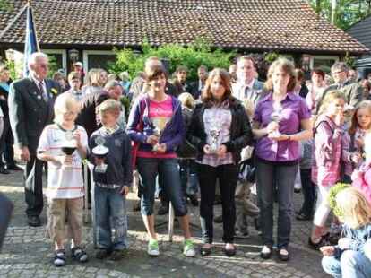 365 Kinder nahmen an dem Spieleprogramm teil. Im Anschluss gab es die Kinderk&ouml;nigs-Kr&ouml;nung.