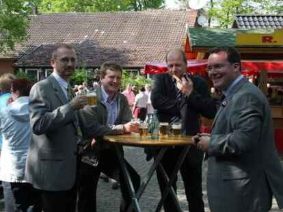 365 Kinder nahmen an dem Spieleprogramm teil. Im Anschluss gab es die Kinderk&ouml;nigs-Kr&ouml;nung.