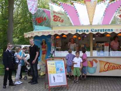 365 Kinder nahmen an dem Spieleprogramm teil. Im Anschluss gab es die Kinderk&ouml;nigs-Kr&ouml;nung.