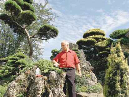 Paradies mit zwei Gartenwelten
