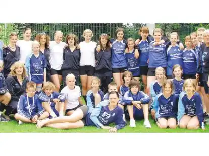 Die Faustball-Mannschaften des Ahlhorner SV &uuml;berzeugten beim Turnfest in Frankfurt auf ganzer Linie.