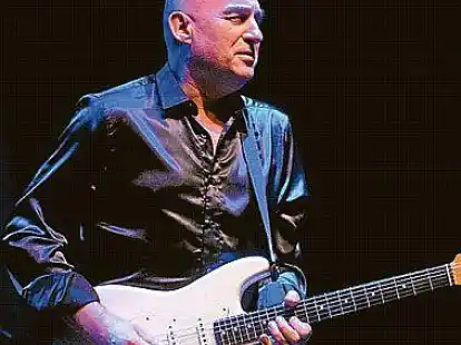 Vereint Gitarrenkunst und Stimmgewalt auf der B&uuml;hne: Zed Mitchell