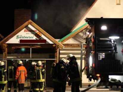 Alle Rettungskr&auml;fte gaben ihr Bestes und konnten die Situation erfolgreich in den Griff kriegen. N@chbar Friedhelm Kr&ouml;ger verfolgte dies mit seiner Kamera, alle Bilder von diesem Einsatz finden Sie unter mein-barssel.de.