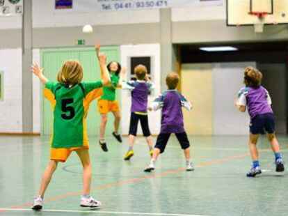 ... auch wenn es haupts&auml;chlich um die n&auml;chste Handballer-Generation ging, die bei einem Turnier des VfL ihre Sportlichkeit mit Bravour bewiesen.