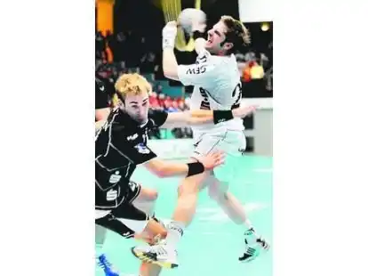 Zu oft lie&szlig;en die Wilhelmshavener um Christian K&ouml;hrmann (rechts) die n&ouml;tige Aggressivit&auml;t vermissen.