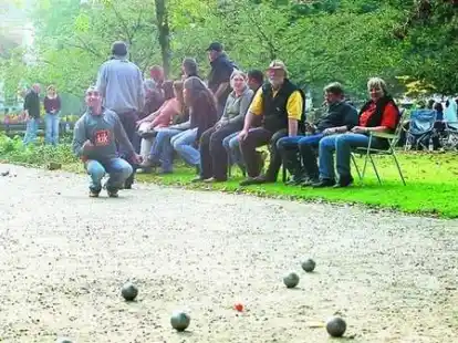 Sch&ouml;ne Stimmung: Auf dem C&auml;cilienplatz beendeten die Oldenbouler die Turniersaison.