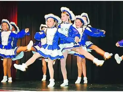 Die Spatzengarde zeigte ihr K&ouml;nnen &ndash; der Nachwuchs ist gesichert bei der &bdquo;Lachenden B&uuml;tt&ldquo;.