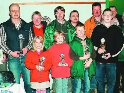 Viele Auszeichnung und Pokale gab es f&uuml;r die jungen und alten Friesoyther Kaninchenz&uuml;chter.