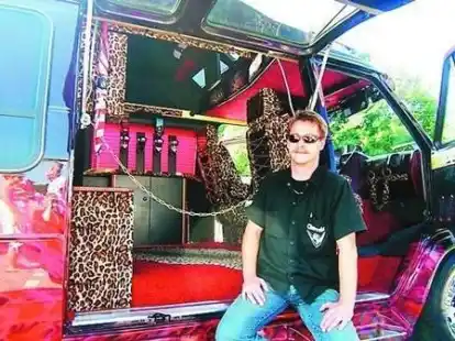 Autoschrauber aus Leidenschaft: Harald Mogalle verbringt die Winter in seiner Garage.