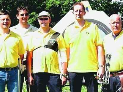 Die erfolgreichen Bogensch&uuml;tzen Alhaus, Klusmann, Renken-Nickel, Schedemann und Hundhausen.