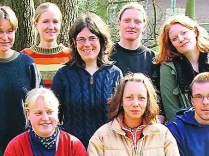 Das Team des Rosenhauses: (hinten v.li.) Silke Schmidt, Janina Schnick, Karen Kammer, Frauke Freise und Christina Becker sowie Wiebke Seedorff, Katharina Potempa und Mitja Vianden.