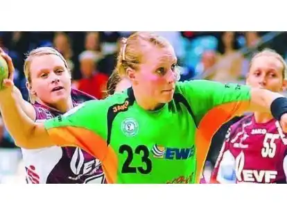 Chance ergreifen und abziehen: Die Handballerinnen des VfL Oldenburg um Spielf&uuml;hrerin Kathrin Scholl haben sich f&uuml;r das Spiel gegen den Vierten DJK Trier eine Leistungssteigerung vorgenommen.