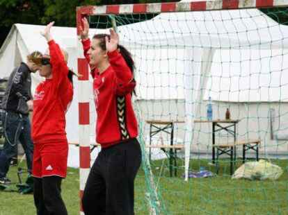 Rund 600 Handballer aus 63 Mannschaften nutzten das 66. Pfingstturnier der HSG Neuenburg/Bockhorn auf der Urwaldkampfbahn in Neuenburg zum sportlichen und feucht-fr&ouml;hlichen Ausklang der Saison.