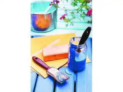 Sch&uuml;tzender Anstrich: Acryl-Lacke sind laut Experten deutlich langlebiger als l&ouml;semittelhaltige Kunstharzlacke.