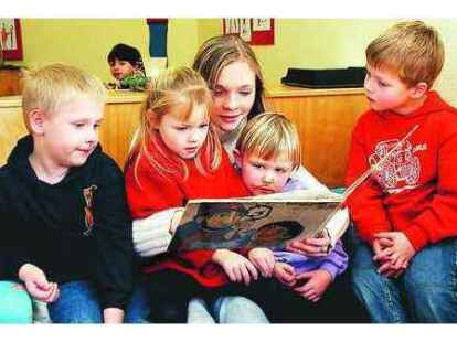 Jessica Ro&szlig;kamp absolviert im Rahmen ihrer Ausbildung an der Berufsfachschule Sozialassistenz derzeit ein vierw&ouml;chiges Praktikum im Herz-Jesu-Kindergarten in Ahlhorn.
