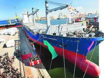 Die &bdquo;Frisia Hannover&ldquo; wurde im April getauft. Der Containerfrachter ist eins von elf Schiffen, die in den vergangenen 18 Monaten f&uuml;r die Hartmann-Gruppe gebaut wurden.