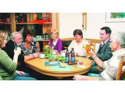 Im kleinen Kreis traf sich jetzt der Unternehmerstammtisch Friedrichsfehn im &bdquo;Landhaus&ldquo;. Gewerbetreibende, Selbstst&auml;ndige und Freiberufler aller Art aus Friedrichsfehn und Umgebung sind zum n&auml;chsten Treffen herzlich willkommen.