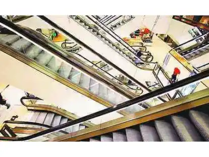 Leere Rolltreppen im Kaufhaus: Die Konsumstimmung der Deutschen hat sich verschlechtert.