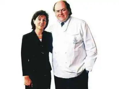 Starkoch Hans Stefan Steinheuer und seine Frau Gabriele betreiben in Bad Neuenahr-Ahrweiler ein Gourmet-Restaurant. Auf der &bdquo;Landpartie&ldquo; in G&ouml;dens werben sie kommende Woche f&uuml;r wahre Gaumenfreuden.