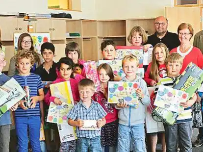 <p>Die Gewinner  und die Organisatoren Michael Kleimann (hinten, v.r.) G&uuml;nter Graf, Gerd H&ouml;mmken, Hildegard Hettwer und Michael Kleimann</p>