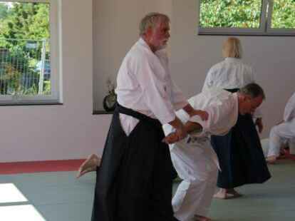 Harmonisch geht es seit der Er&ouml;ffnung des Aikido-Dojos auch in Wildeshausen zu. Erstaunlich, wenn man bedenkt, dass es sich dabei um eine Kampfkunst handelt.
