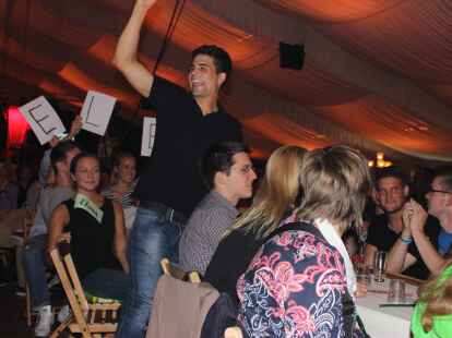 Das Zelt feierte die Siegerin.