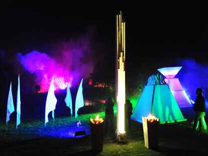 Mystische Nächte im Park der Gärten