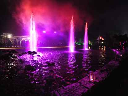 Mystische Nächte im Park der Gärten