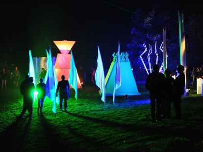 Mystische Nächte im Park der Gärten