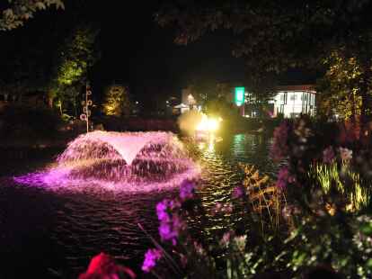 Mystische Nächte im Park der Gärten