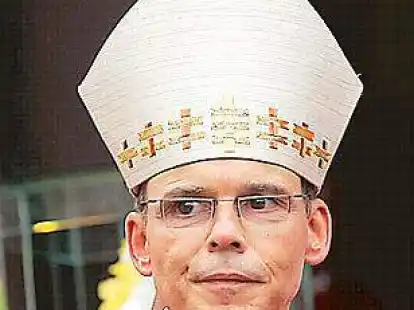 In Erkl&auml;rungsnot: Limburgs Bischof Franz-Peter Tebartz-van Elst