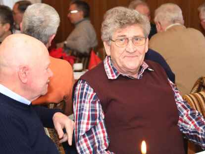 Kameradentreffen der ehemaligen Soldaten und Zivilangestellten des Hubschraubertransportgeschwaders 64 in Ahlhorn im Gasthaus R&ouml;nnau.