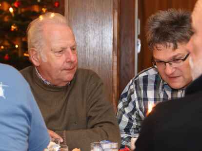 Kameradentreffen der ehemaligen Soldaten und Zivilangestellten des Hubschraubertransportgeschwaders 64 in Ahlhorn im Gasthaus R&ouml;nnau.