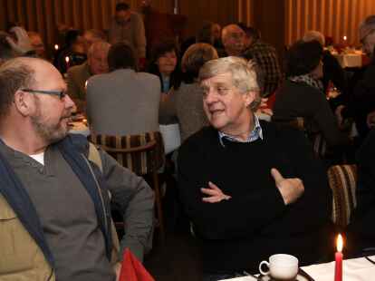 Kameradentreffen der ehemaligen Soldaten und Zivilangestellten des Hubschraubertransportgeschwaders 64 in Ahlhorn im Gasthaus R&ouml;nnau.