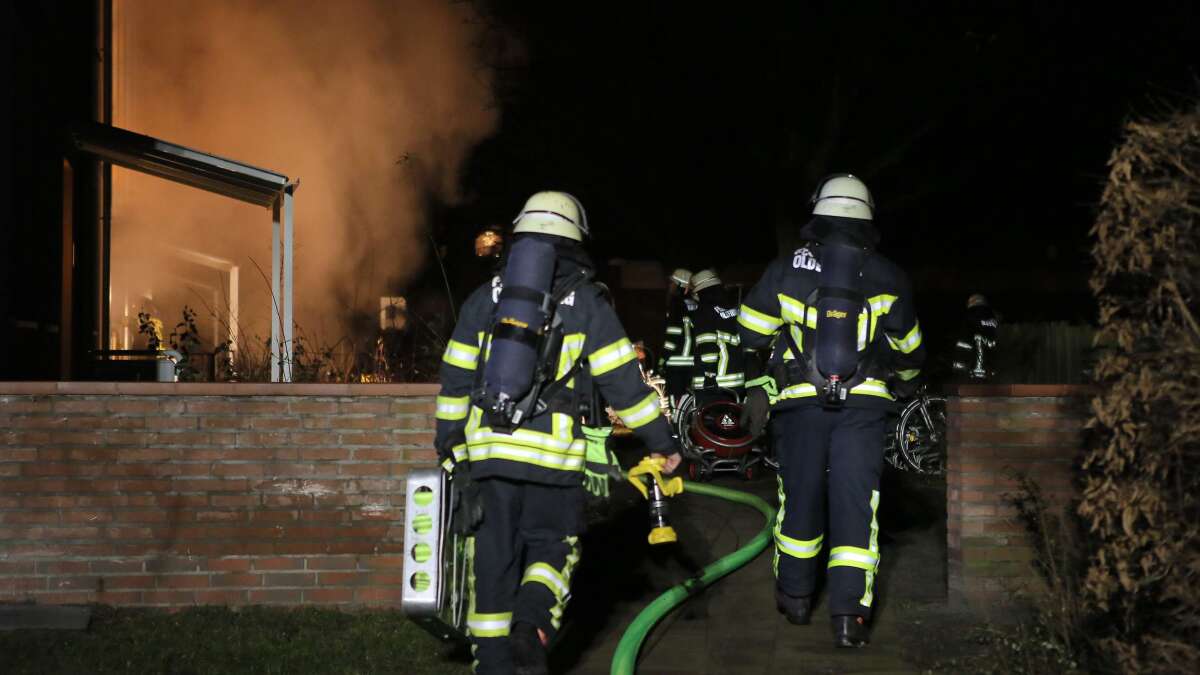 Hausbewohnerin Erleidet Rauchgasvergiftung Bei Küchenbrand