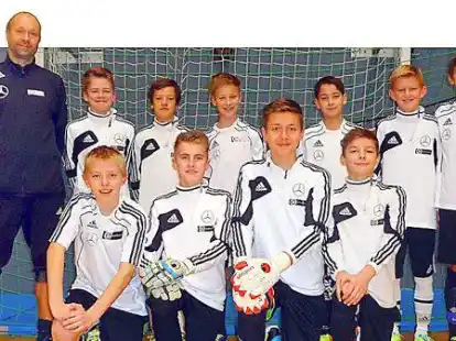 <p>Starkes Turnier: Trainer Heidtmann und sein Team.</p>