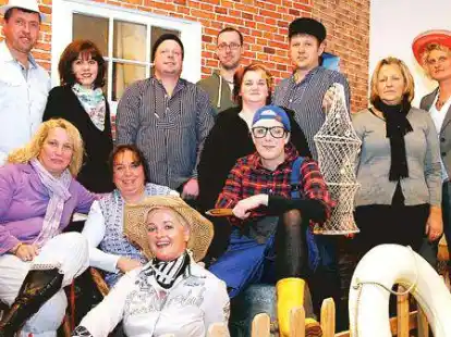 <p>Bereits seit Wochen und Monaten proben   die Darsteller.</p>