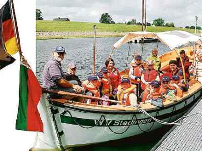 2012 fuhren Kinder aus Tschernobyl  mit dem WSV Stedingen auf der Weser.