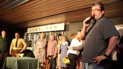 Beste Unterhaltung in plattdeutscher Sprache lieferte am Sonnabend die 7. 